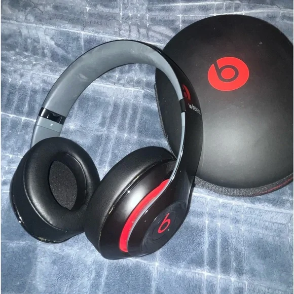 Beats Studio Wireless Headphones